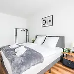 Direkt Am Koenigsplatz - Ideal Fuer Stadterkundung I Fussball-tisch I Perfekt Fuer Familien & Freunde & Business Lejlighed