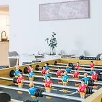 Lejlighed Direkt Am Koenigsplatz - Ideal Fuer Stadterkundung I Fussball-tisch I Perfekt Fuer Familien & Freunde & Business Augsburg
