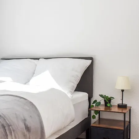 Direkt Am Koenigsplatz L Fuer 8 Personen L Beamer L Foosball * Augsbourg