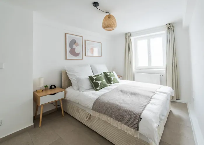 Central Apartments Direkt Am Koenigsplatz L Fussball-Tisch I Perfekt Fuer Familien & Freunde & Business * Augusta