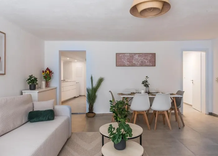 Appartamento Central Apartments Direkt Am Koenigsplatz L Fussball-Tisch I Perfekt Fuer Familien & Freunde & Business